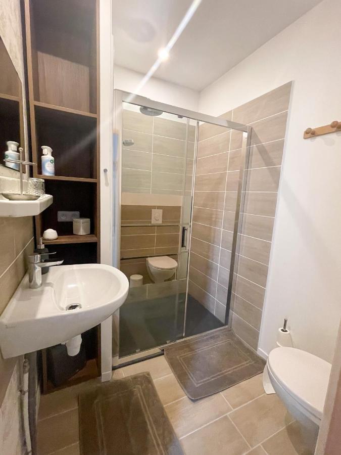 La Basse Cour Hotel Tanlay ภายนอก รูปภาพ